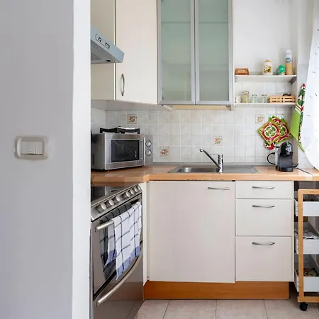 Volta's - Self Chek-in Апартаменты