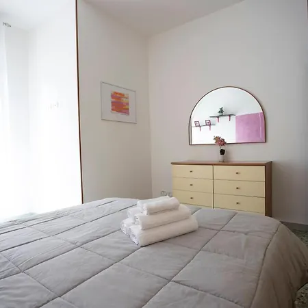 Apartment Volta's - Self Chek-in Novara